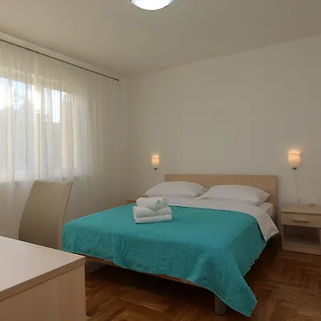 Slavica Apartment Silo (Krk)